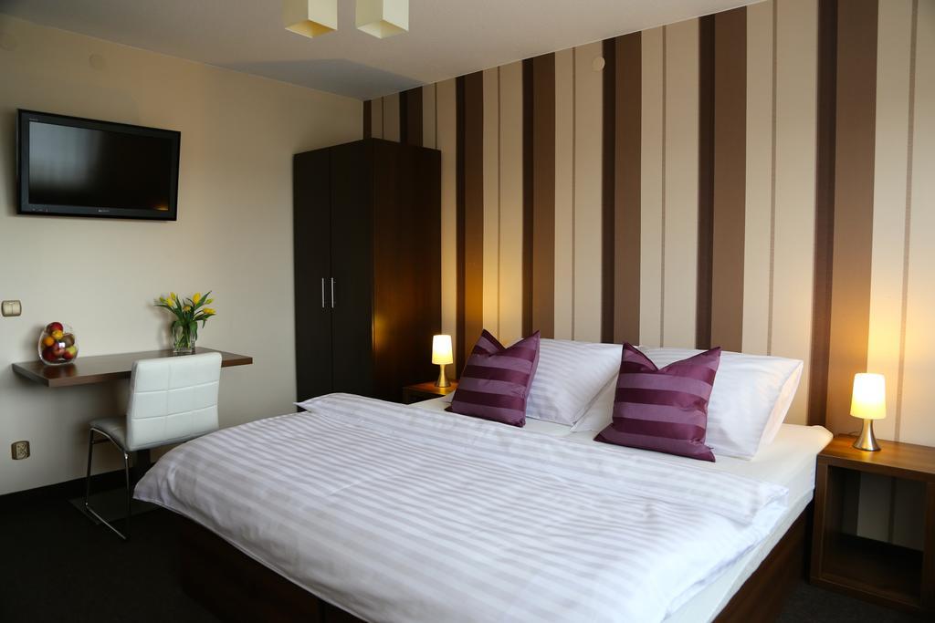 10 Bed And Breakfast Poznan Dış mekan fotoğraf