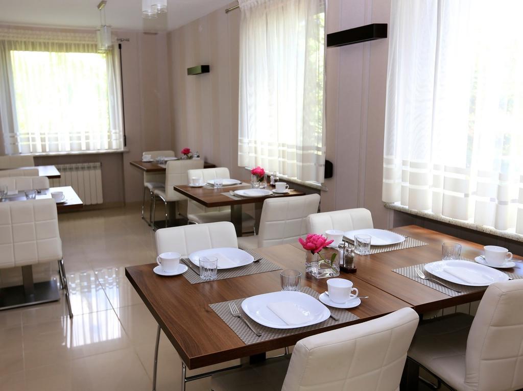 10 Bed And Breakfast Poznan Dış mekan fotoğraf